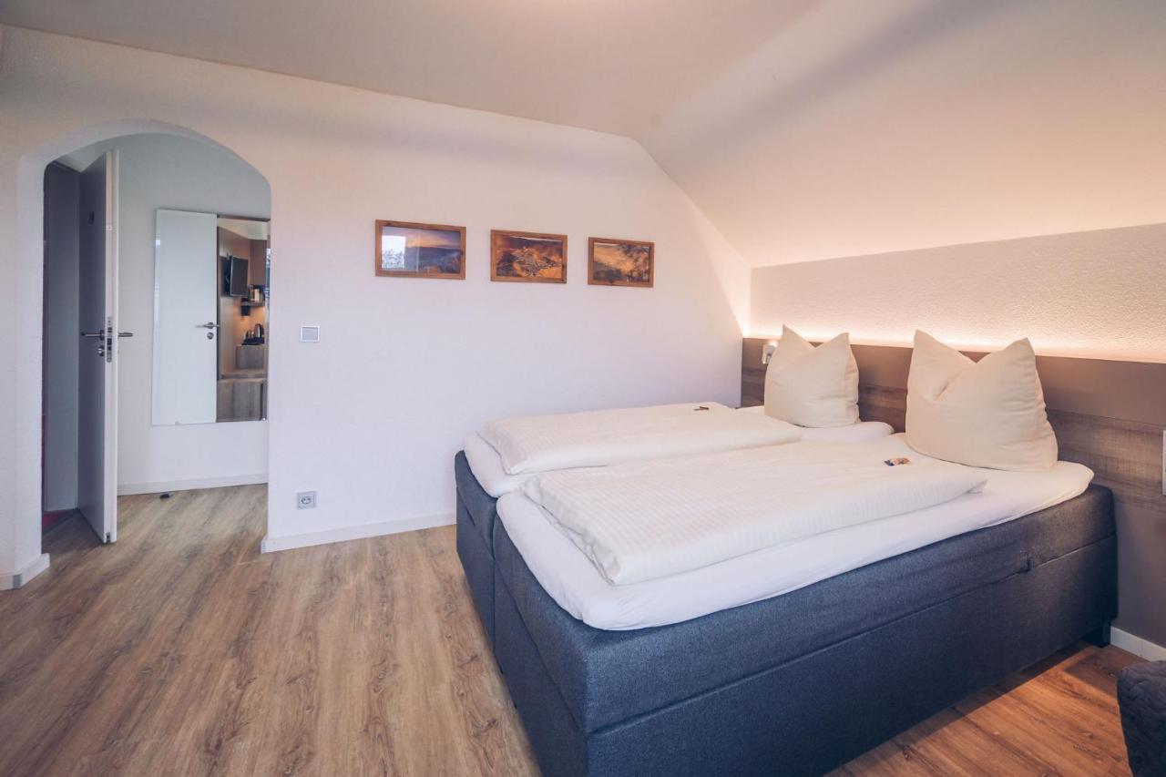Hotel Kalenborner Hoehe Bagian luar foto